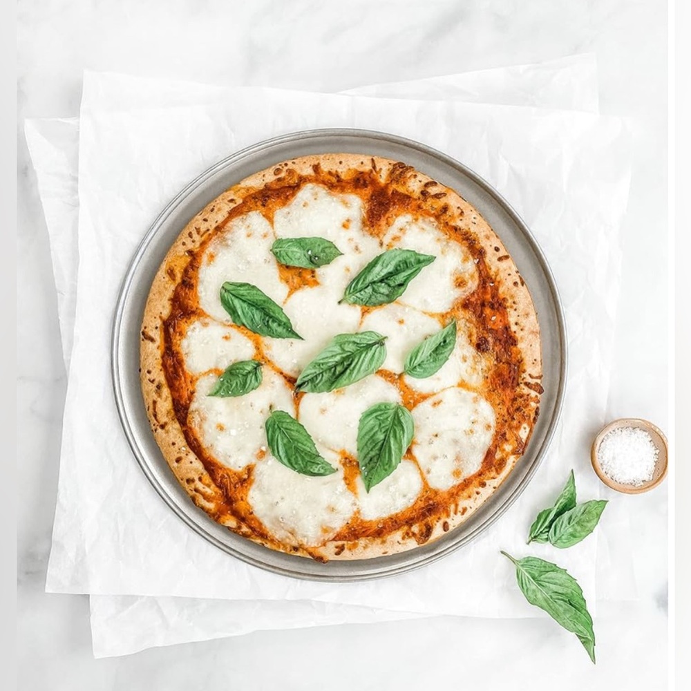 ๐ USA PAN Pizza Pan with Holes 13inch - Picture 2 of 7
